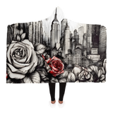 NEW YORK AND ROSES HOODED BLANKET