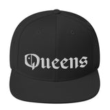 QUEENS OLD ENGLISH BLACK SNAPBACK