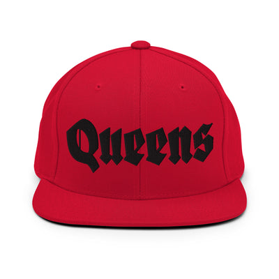 QUEENS OLD ENGLISH RED SNAPBACK