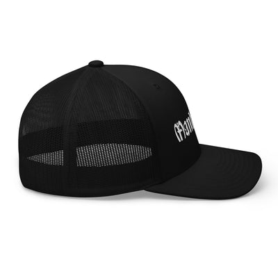 MANHATTAN OLD ENGLISH BLACK RETRO TRUCKER HAT