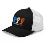 UNITED NEW YORK CITY BLACK AND WHITE RETRO TRUCKER HAT